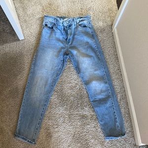 Tried on once. Great condition. High rise, straight leg Kancans.